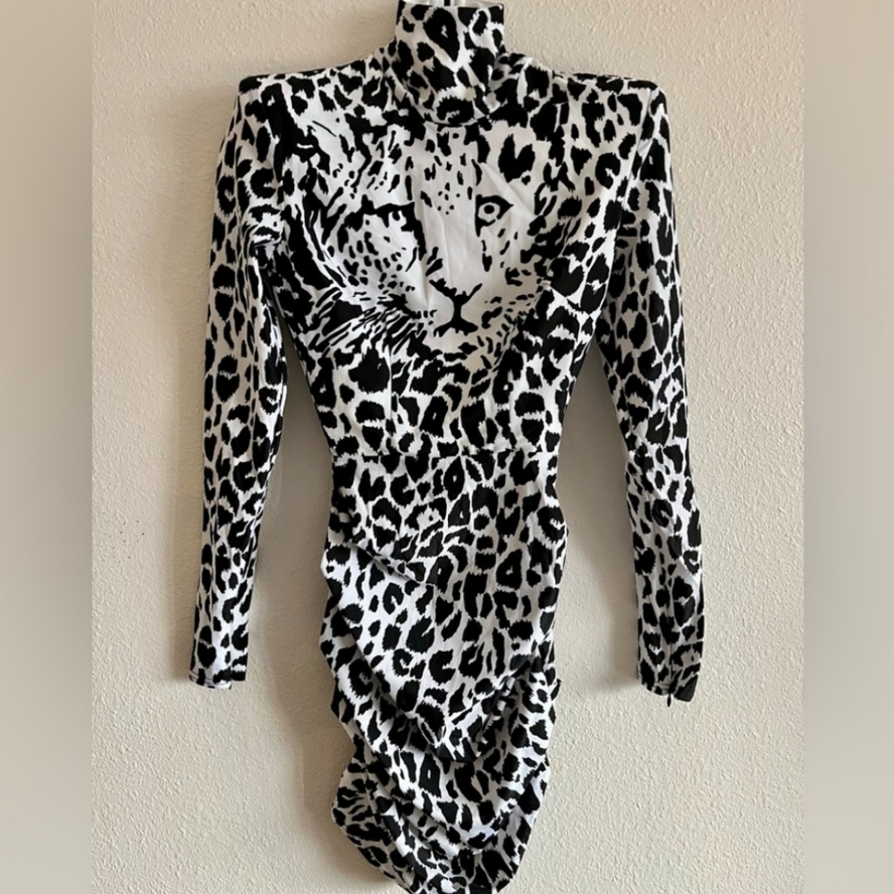 Alex Perry Ryan Leopard Dress - Picture 8 of 11